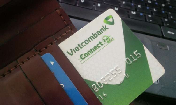 Làm các loại thẻ visa Vietcombank card thanh toán online cần gì?