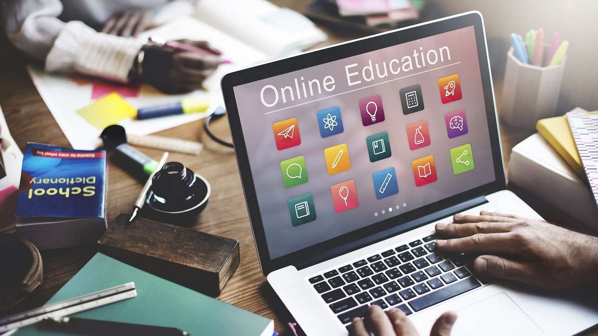 Các khóa học trực tuyến đại chúng mở miễn phí (MOOC) ở Úc